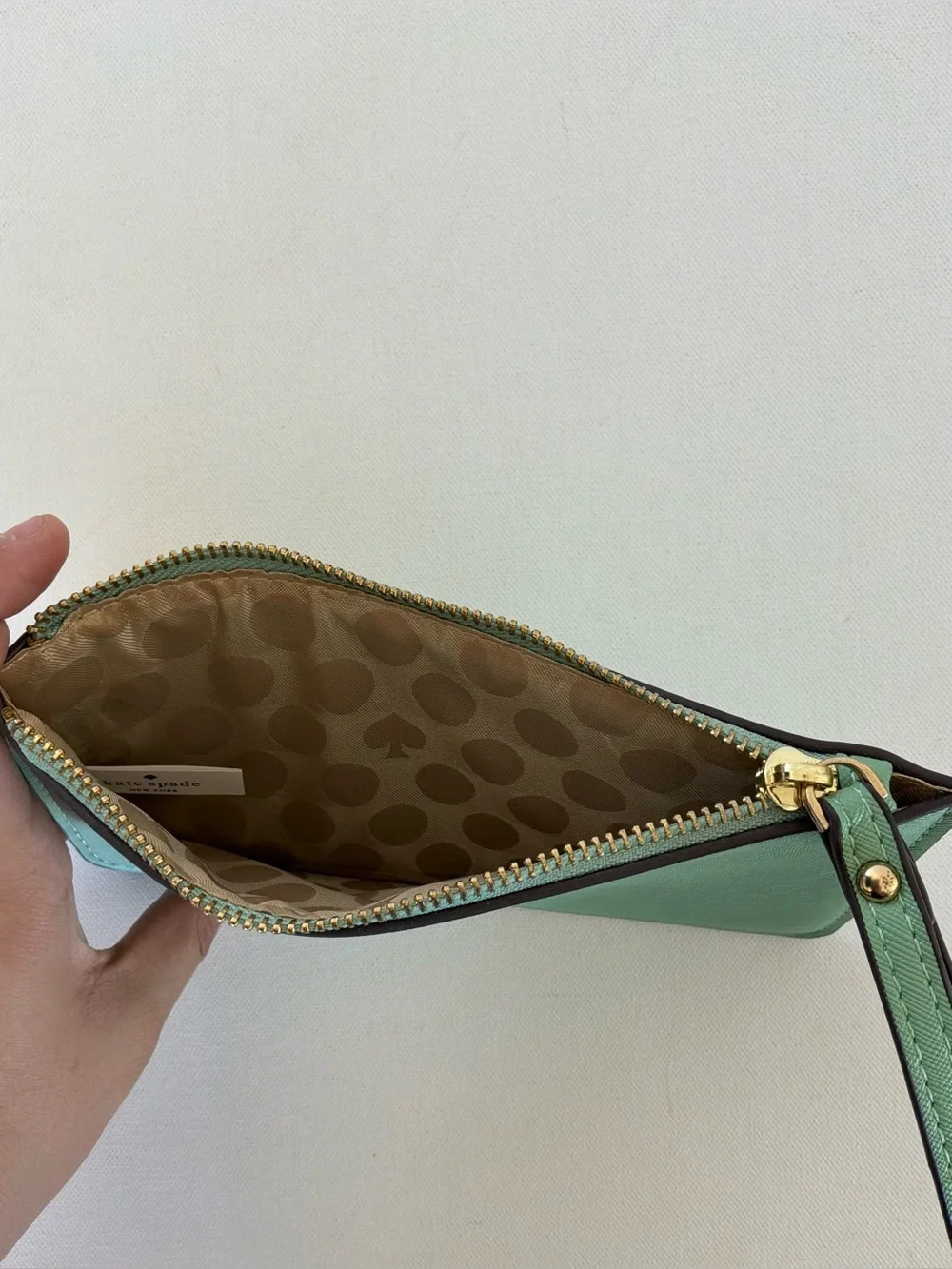 Kate Spade New York Mint Green Saffiano Leather Wristlet Pouch Wallet
